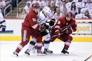 Dustin Brown Ray Whitney Dustin Brown battles Ray Whitney