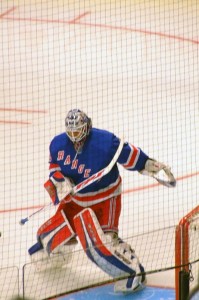 Lundqvist ready! (photo by duluoz cats/flickr)