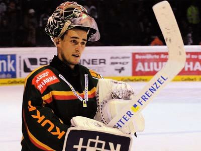 Wild sign German Goalie Dennis Endras. Picture courtesy Augsburger Allgemeine.