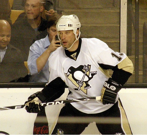 Bill Guerin continues to fight for a roster spot. (Dan4th@Flickr)