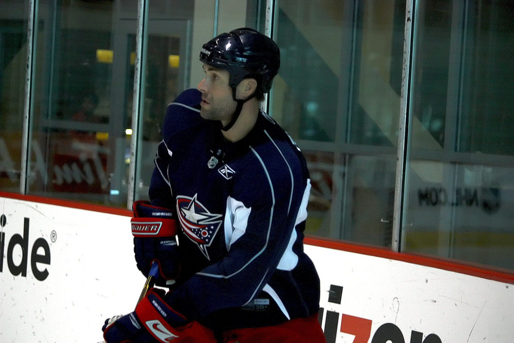 Columbus Blue Jackets left winger Ethan Moreau