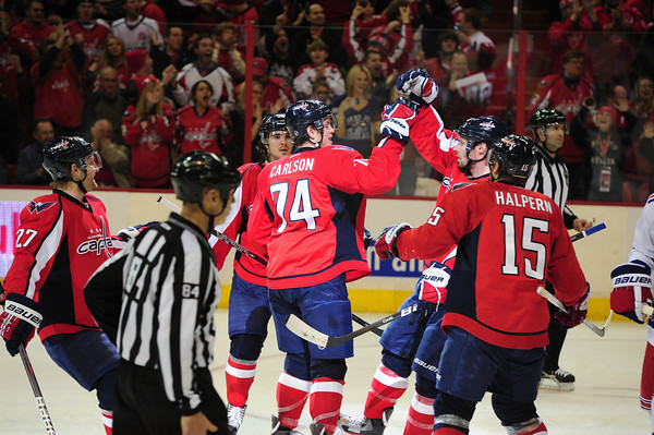 Caps celebrating after win over New York (Tom Turk/THW).