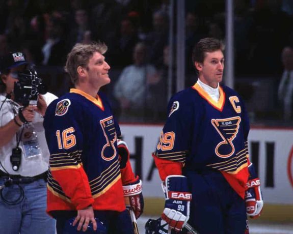 Wayne Gretzky with Brett Hull