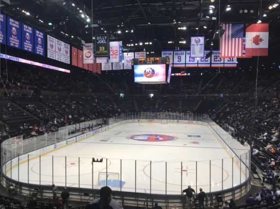 New York Islanders A Brief History Of Nassau Veterans Memorial Coliseum