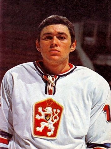 Vaclav nedomansky Czechoslovakia Checoslovaquia kucera Red Wings ny Rangers