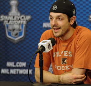 Danny Briere's 74 points in 74 playoff games with the Flyers earned him the reputation as a clutch playoff performer. (Eric Hartline-US PRESSWIRE)