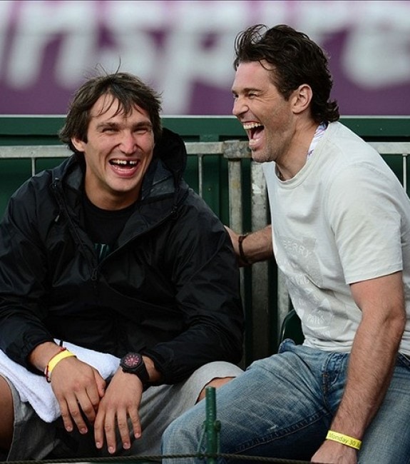 Alex Ovechkin (left) and Dallas Stars right wing Jaromir Jagr