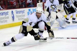 Rob Scuderi isn't the least bit worried about Sidney Crosby's goal-scoring drought. (James Guillory-USA TODAY Sports)