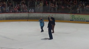 Don Jackson saluting the crowd after the game. J. DeLuca THW