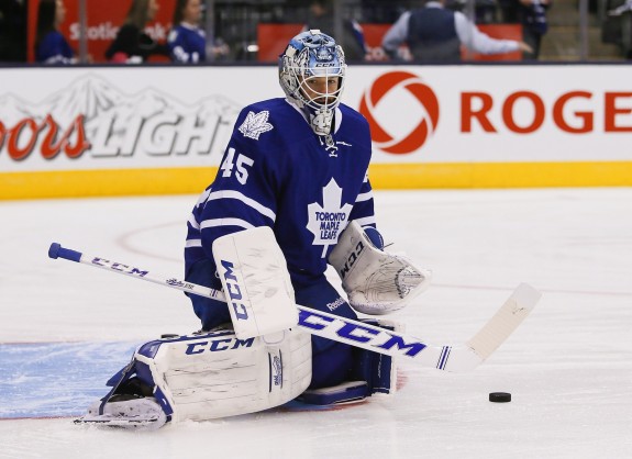 Bernier has been very solid as of late, with 5 wins coming in a 35+ save effort. (John E. Sokolowski-USA TODAY Sports)
