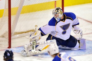 Elliott made 20 saves in the Blues' 2-1 win against the Jets on Tuesday (Bruce Fedyck-USA TODAY Sports)