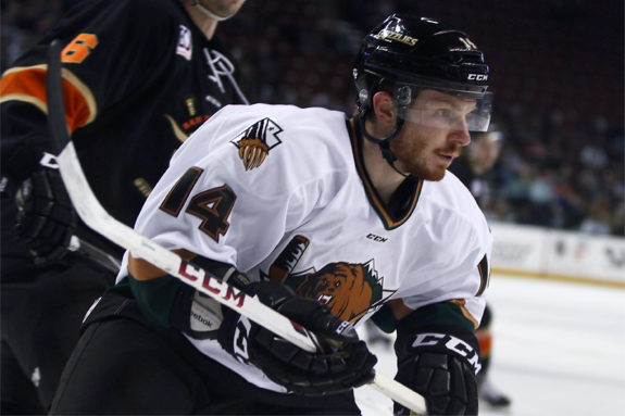 Utah Grizzlies at work