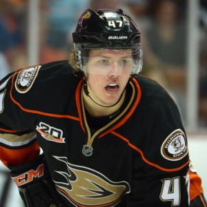 Hampus Lindholm remains unsigned by the Ducks. (Kirby Lee-USA TODAY Sports)