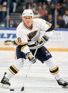 Brett Hull  wrote the forward for 100 Things (David E. Klutho/Sports Illustrated)