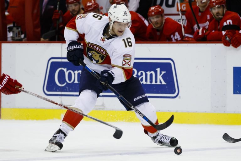 Aleksander Barkov Gives The Florida Panthers Lineup Options