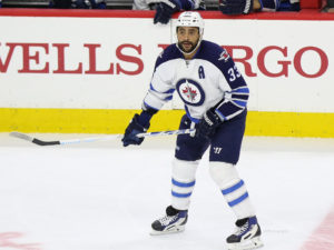 Dustin Byfuglien - Winnipeg Jets vs Philadelphia Flyers - November 17, 2016 (Amy Irvin / The Hockey Writers)