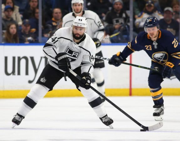 Kings center Nate Thompson