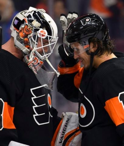 goaltender Calvin Pickard