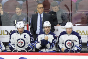 Paul Maurice, Blake Wheeler, Nic Petan and Patrik Laine - Winnipeg Jets vs Philadelphia Flyers - November 17, 2016 (Amy Irvin / The Hockey Writers)