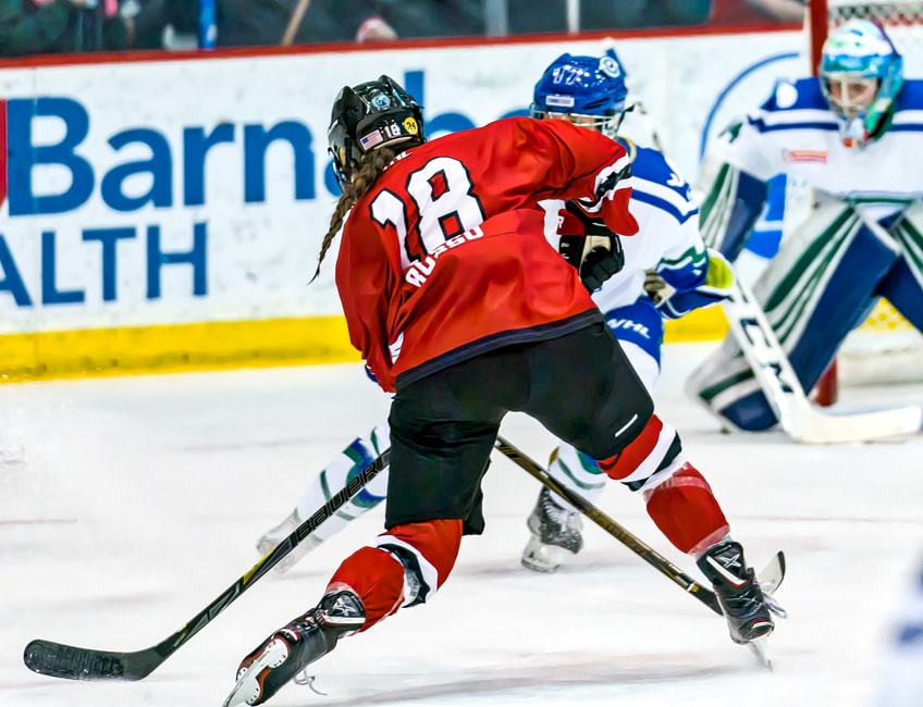 Russo Rejoins Riveters, Rowe Signs with Whitecaps