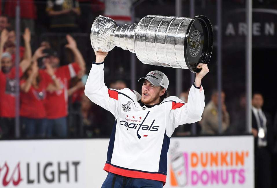 Washington Capitals’ T.J. Oshie to Be Inducted Into United States Hockey Hall of Fame