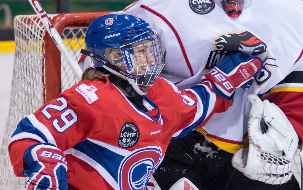 Marie-Philip Poulin: Fun Facts With the Captain of Les Canadiennes