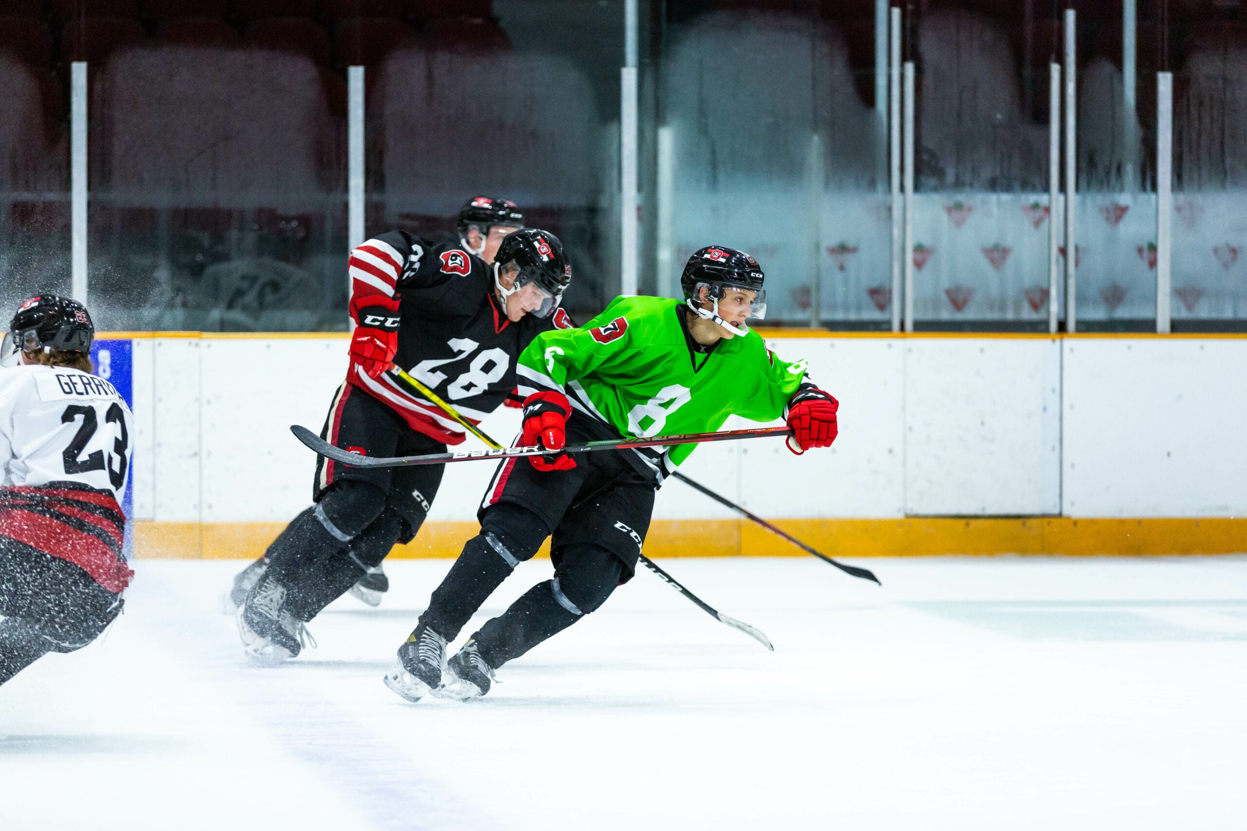 Canadiens Loan of Vinzenz Roher to Europe Avoids AHL Trap