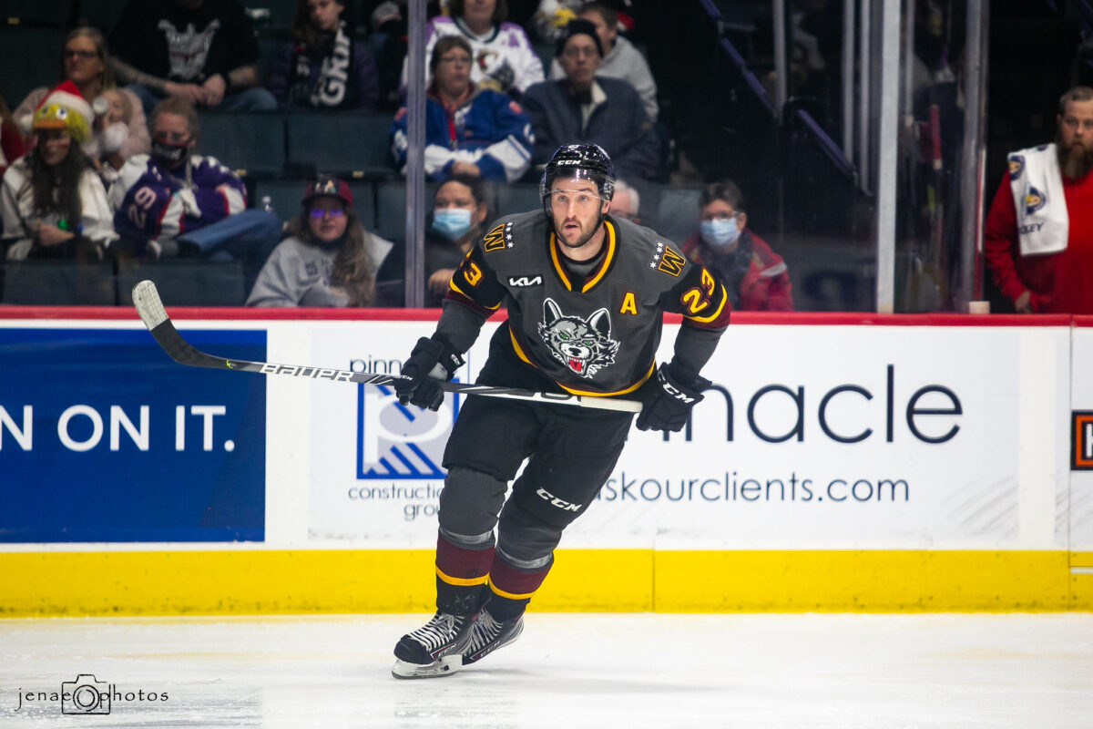 Stefan Noesen Chicago Wolves