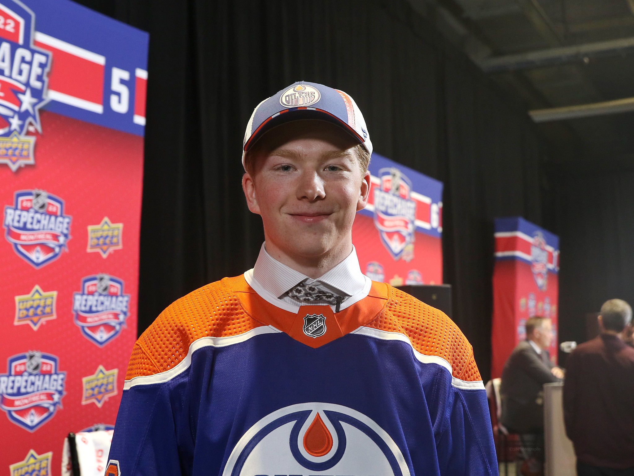 5 Things to Know About Oilers' First-Round Pick Reid Schaefer