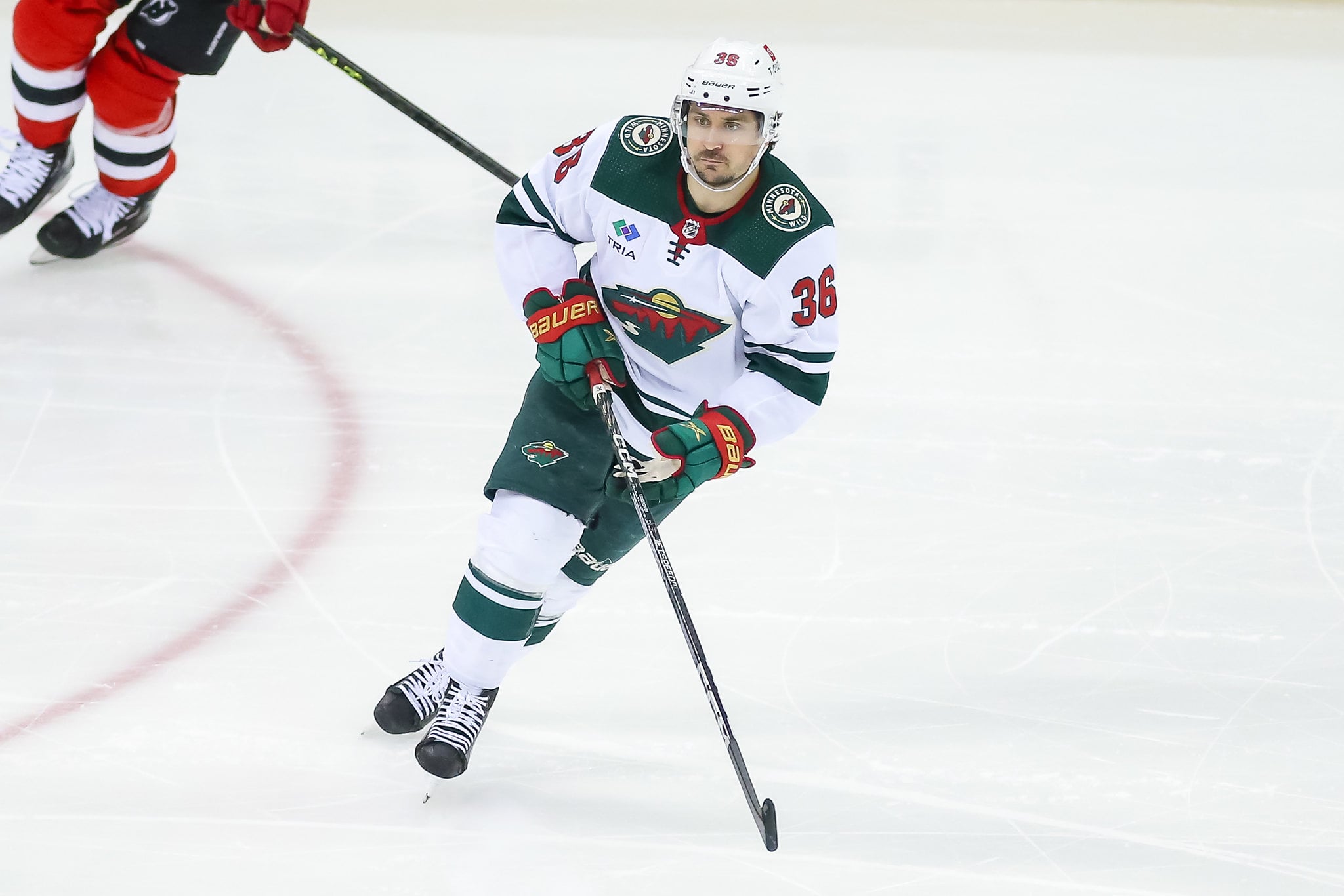 Kings Sign Mats Zuccarello to One-Year Deal