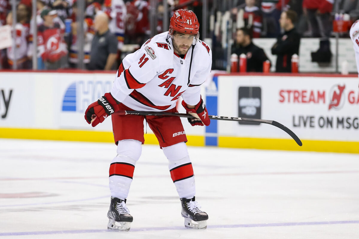 Shayne Gostisbehere Carolina Hurricanes