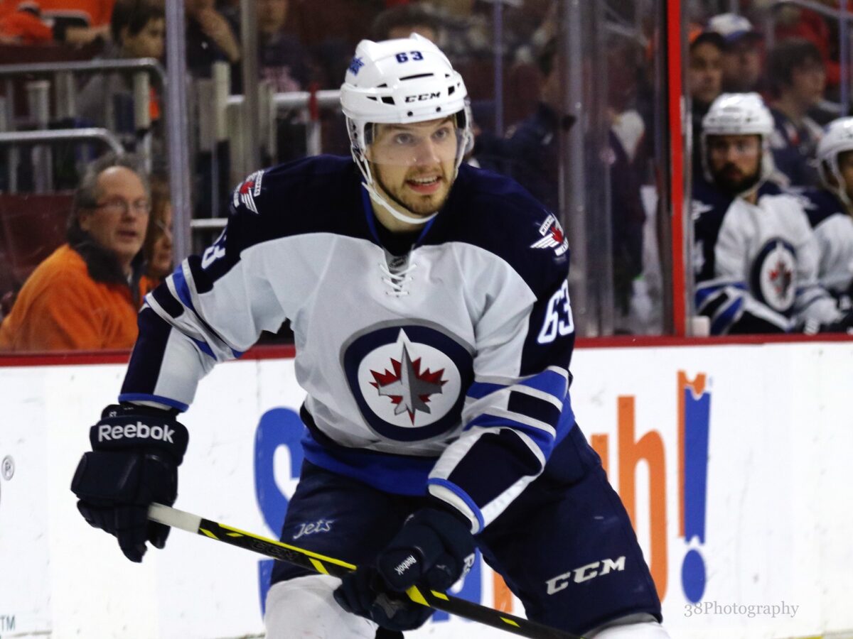 Ben Chiarot Winnipeg Jets