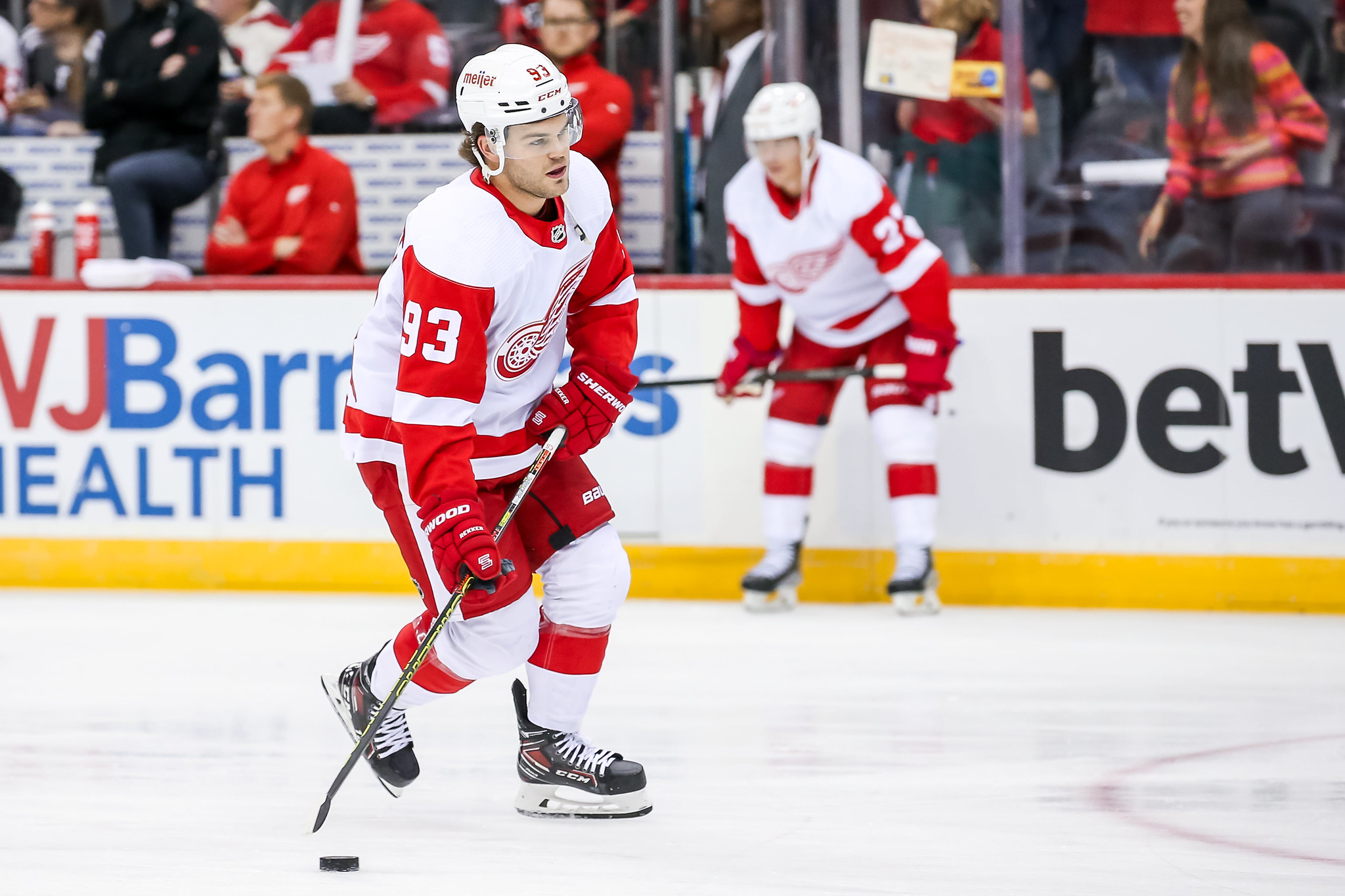 Trending or Ending: Alex DeBrincat Is Leaving the Red Wings?