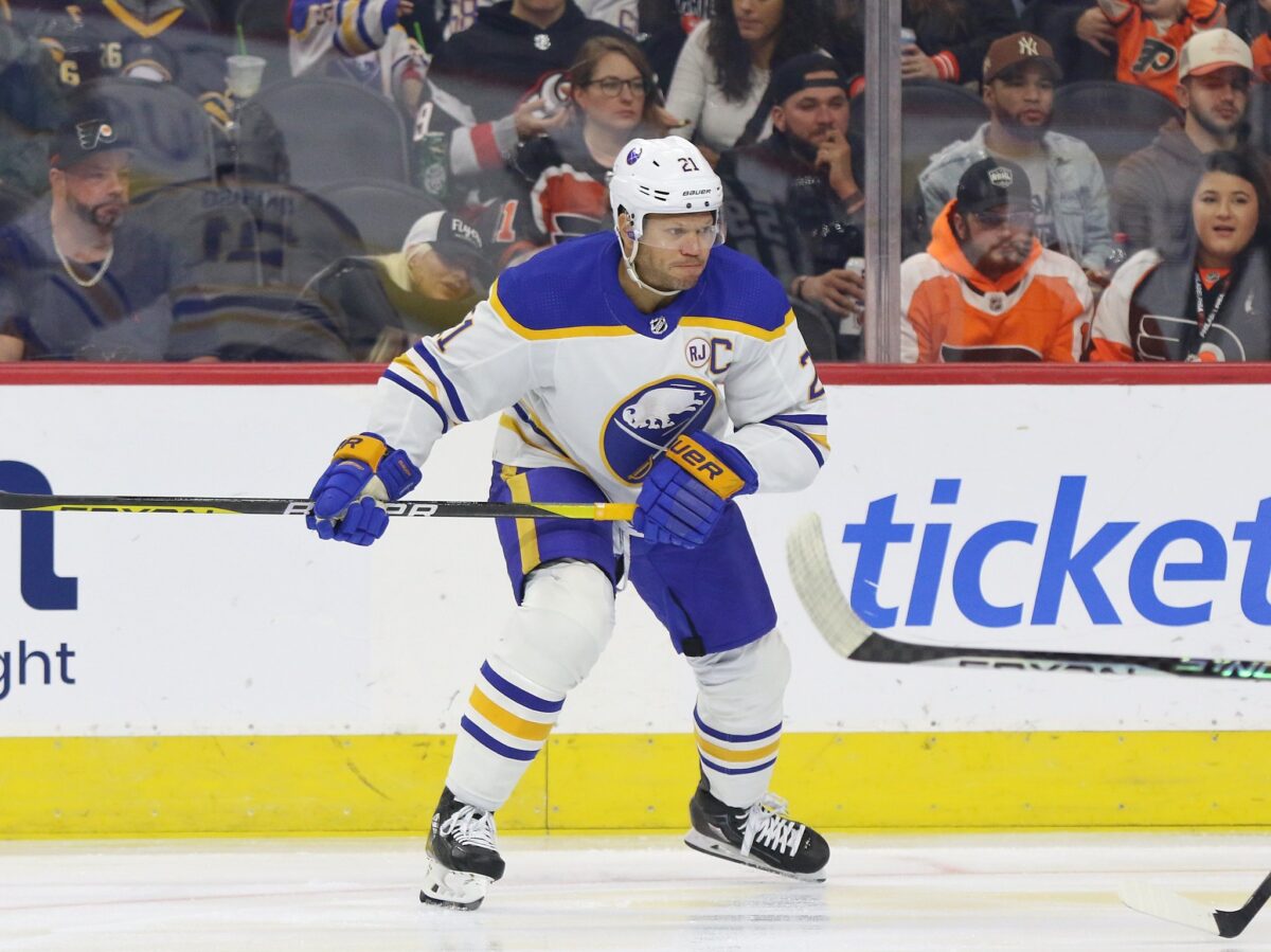 Kyle Okposo Buffalo Sabres