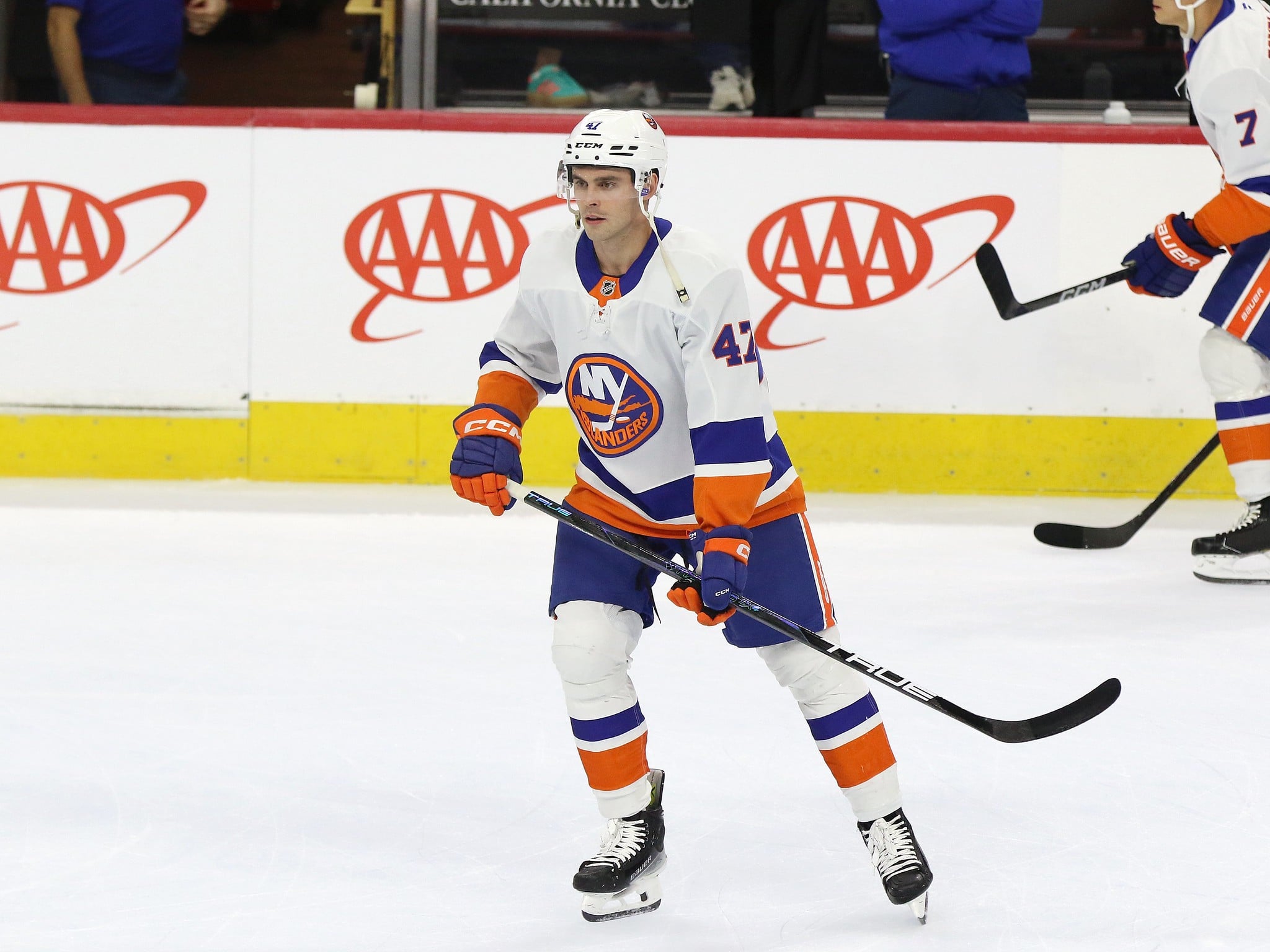 Foudy Re-Signs With the Islanders
