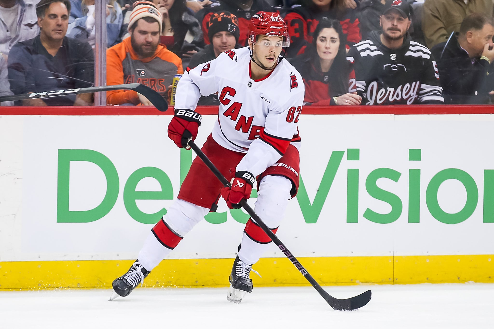 Hurricanes Have a Clear Choice When it Comes to Kotkaniemi vs. Nadeau