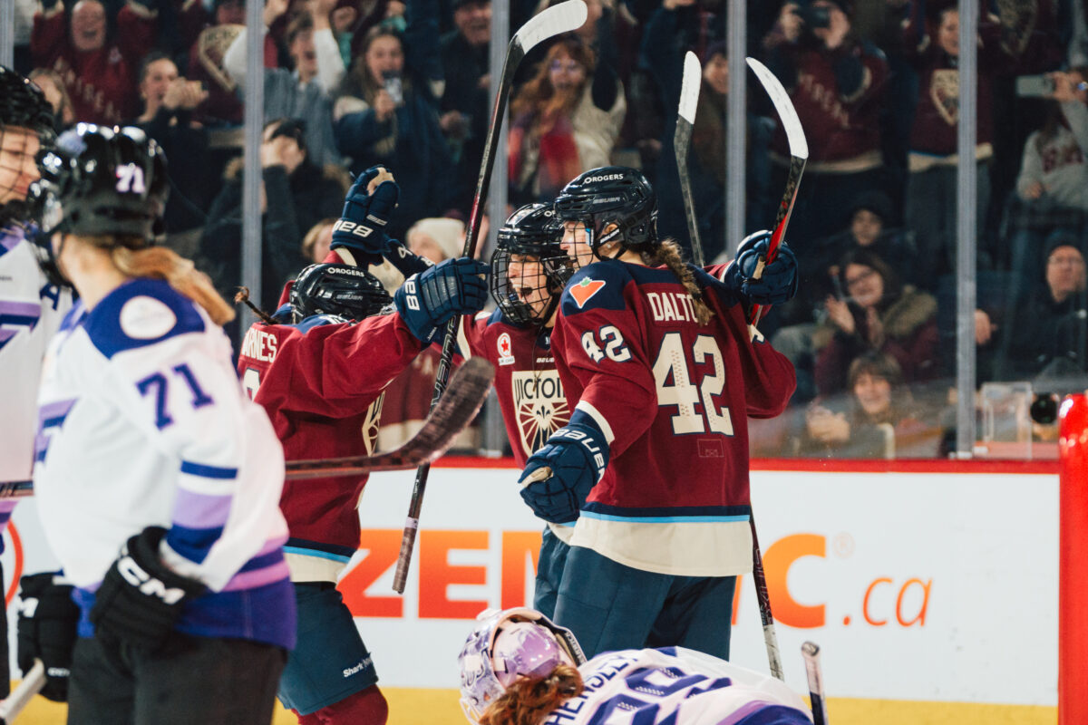 Montreal Victoire Celebrate