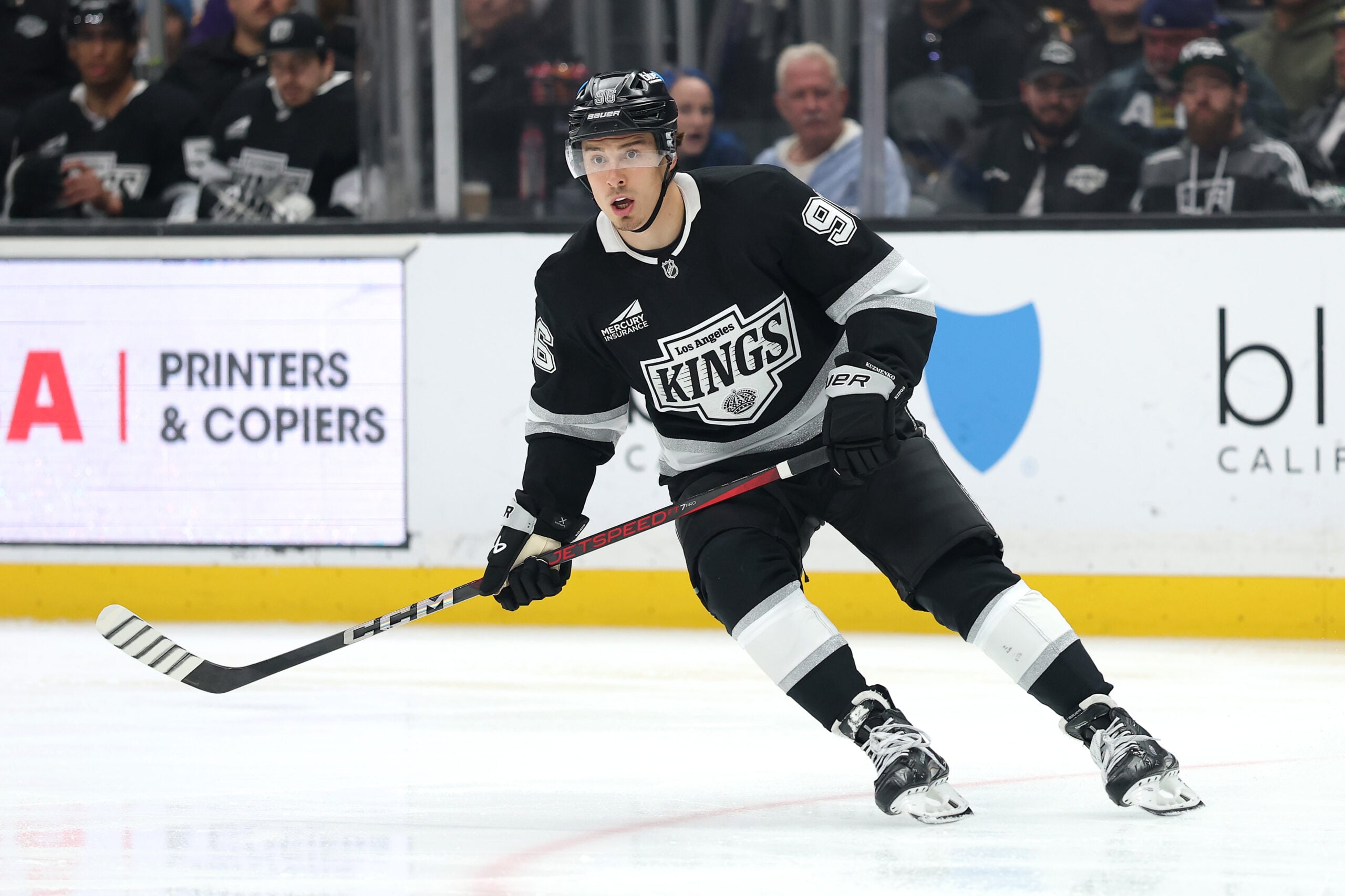 Penguins Sign Andrei Kuzmenko to 1-Year Contract