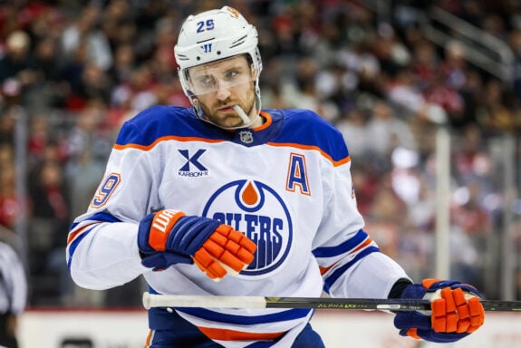3 Takeaways From Oilers’ 4-2 Loss to Mammoth