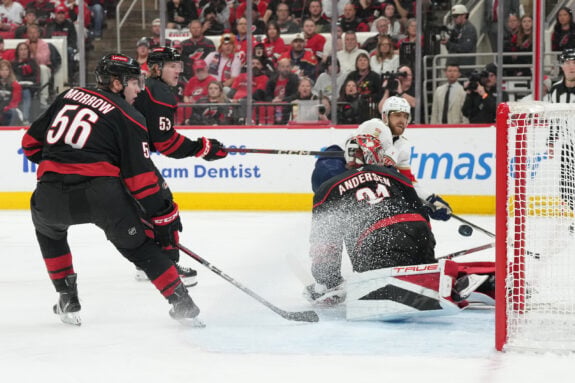 Ducks Sign A.J. Greer to Four-Year Deal