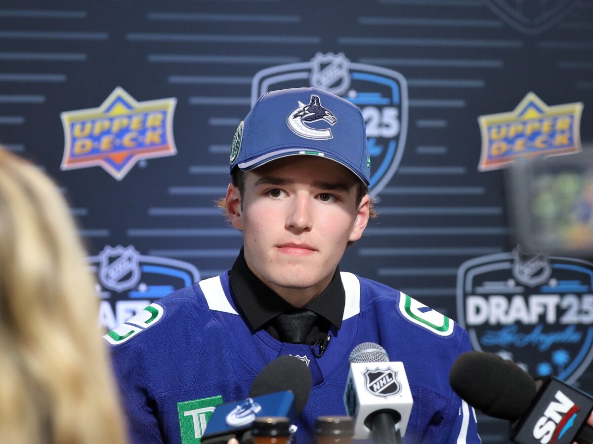 Braeden Cootes Vancouver Canucks
