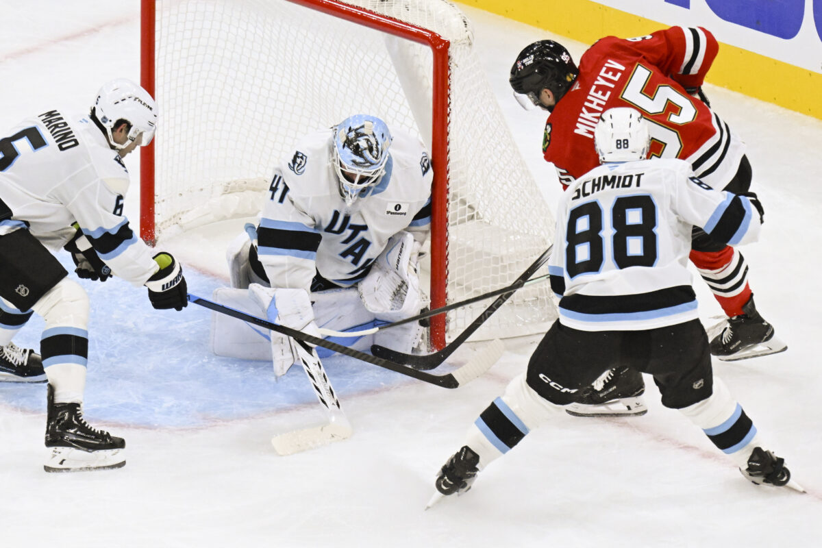 Ilya Mikheyev Chicago Blackhawks Vitek Vanecek Utah Mammoth