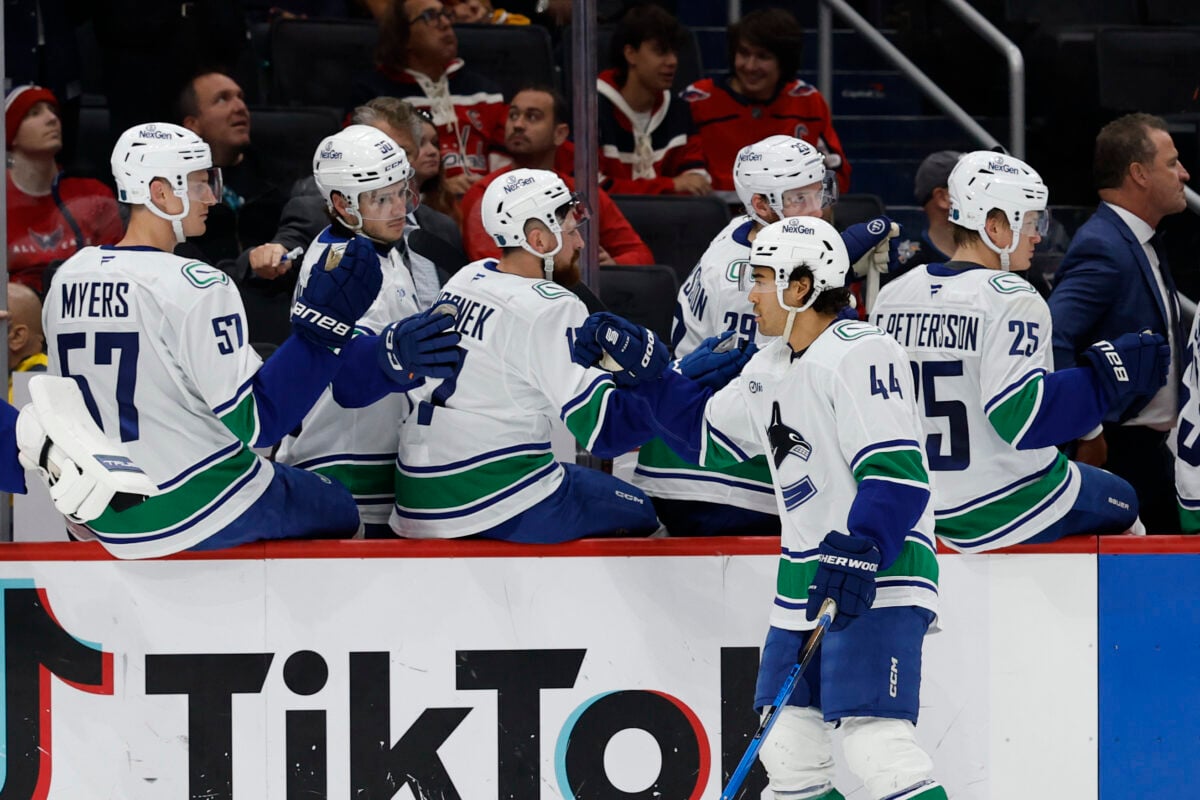 Kiefer Sherwood Vancouver Canucks Bench