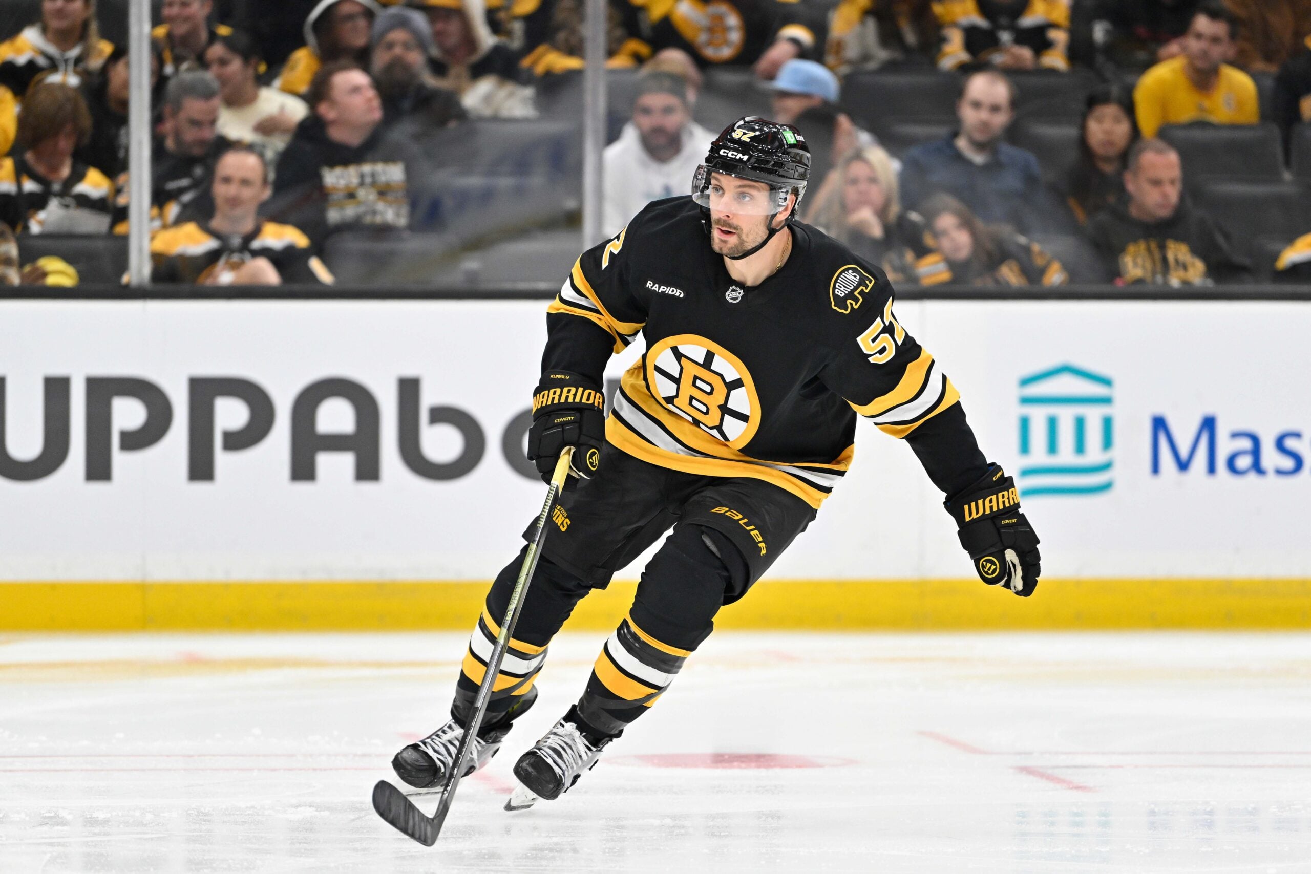 Bruins’ Sean Kuraly in a Tough Spot After Poor Preseason