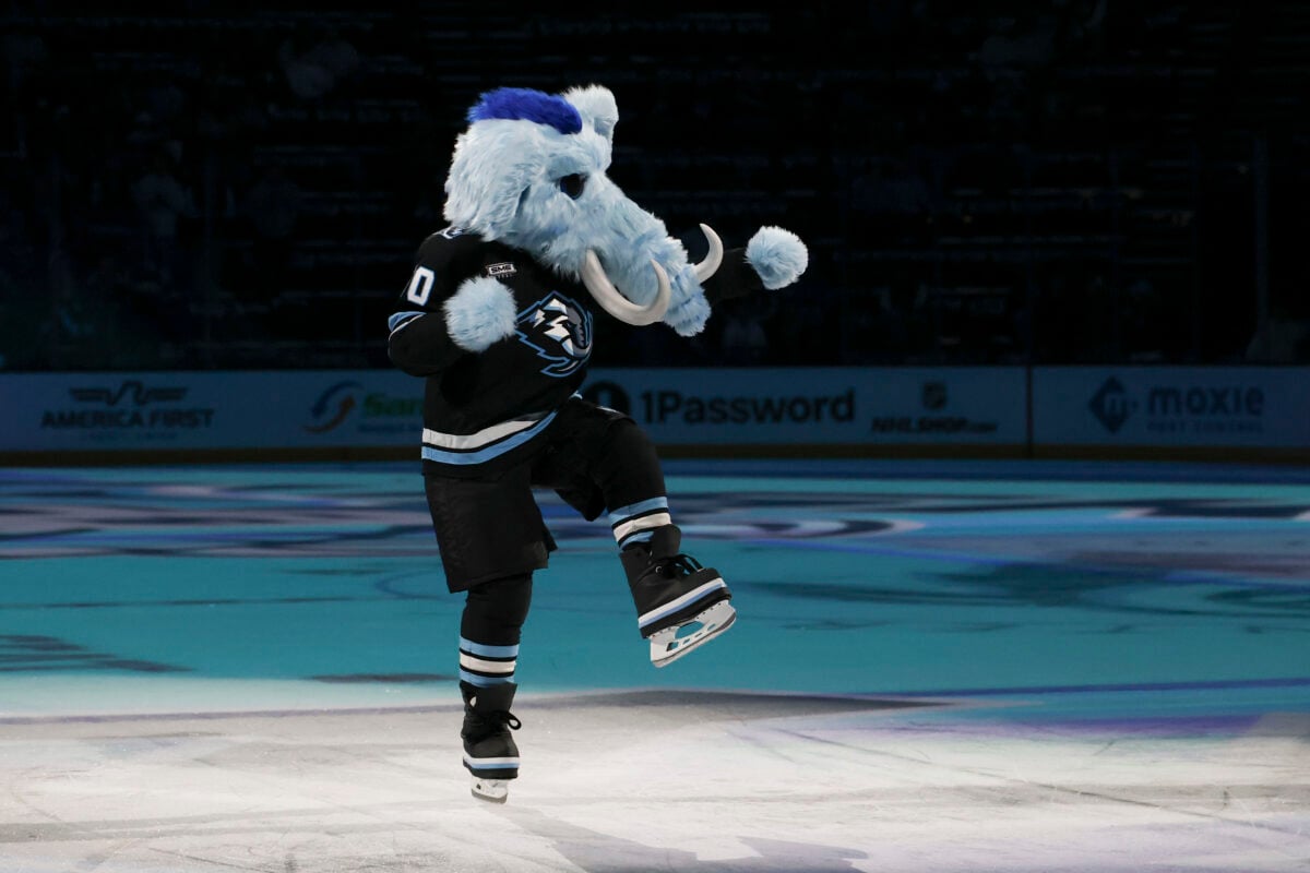 Tusky Utah Mammoth Mascot