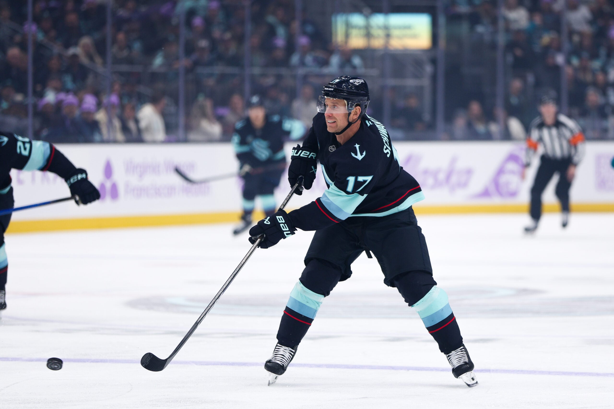 Kraken’s Jaden Schwartz Out Six Weeks with Lower-Body Injury