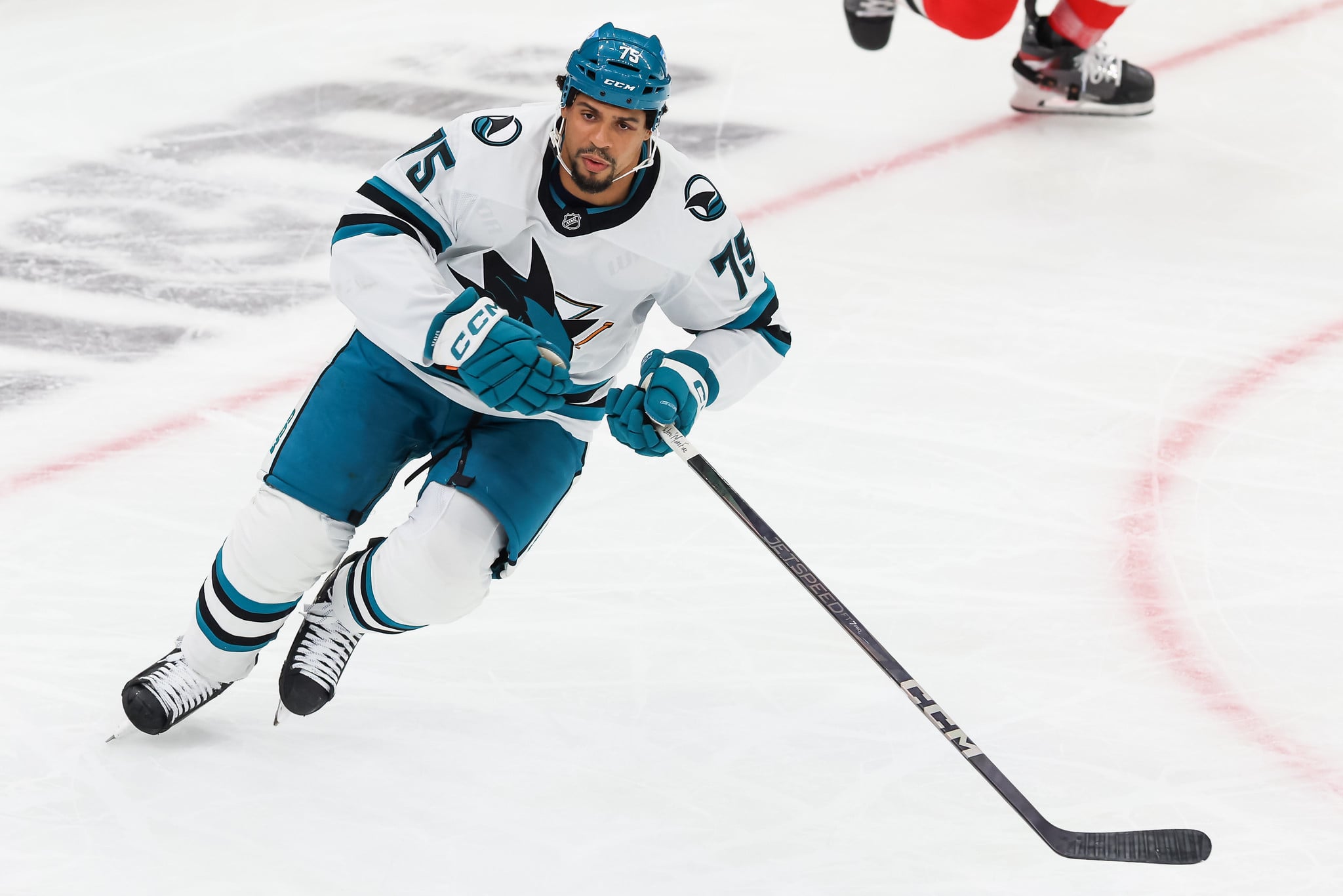 Ryan Reaves Leaves Lasting Impact in Sharks Locker Room