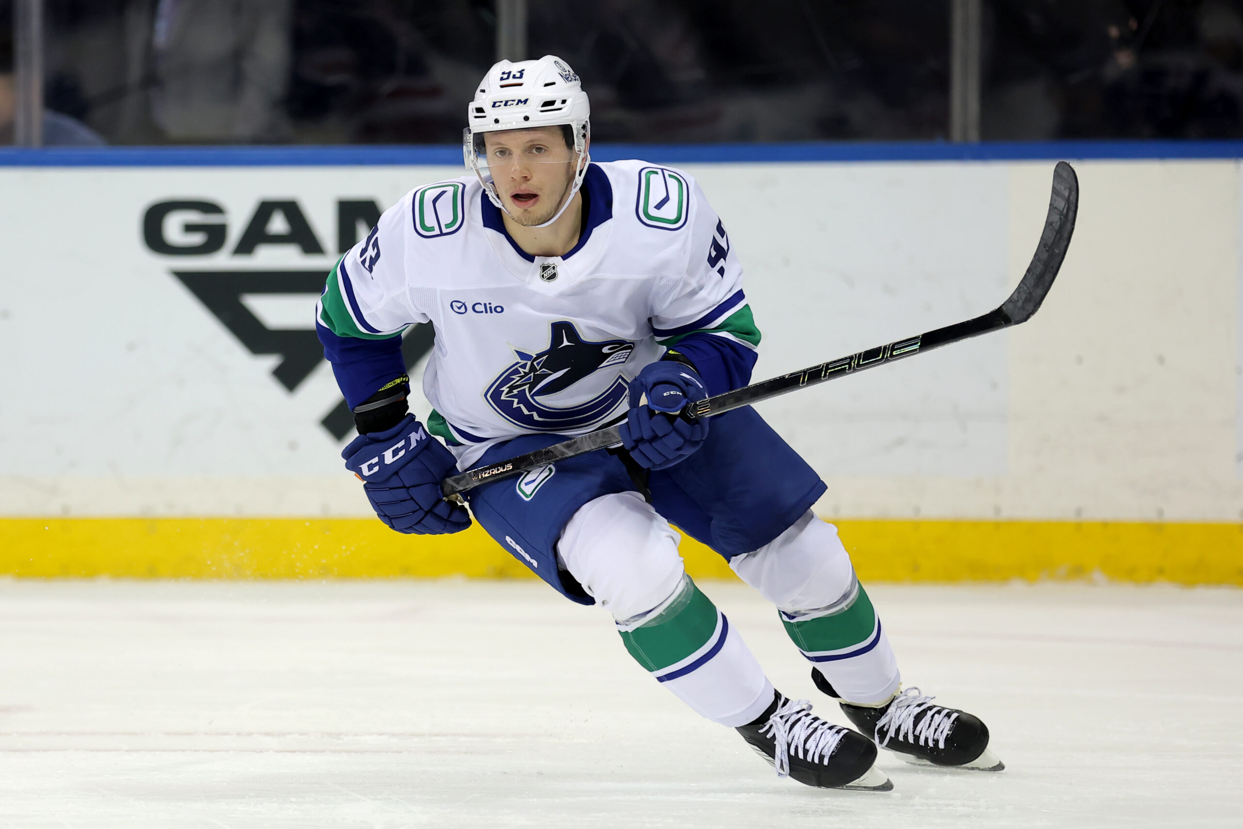 Canucks News & Rumours: Rossi, Hutton & Two Things to Watch