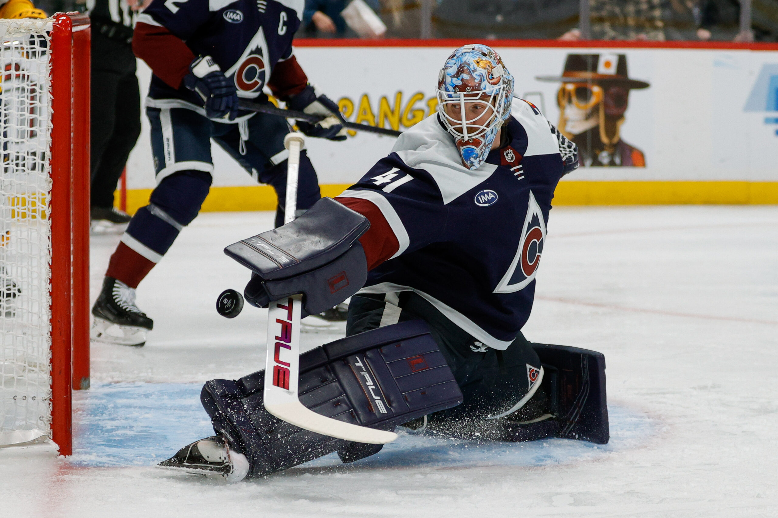Elite Goaltending & Healthy Roster Propelling Avalanche’s Historic Season