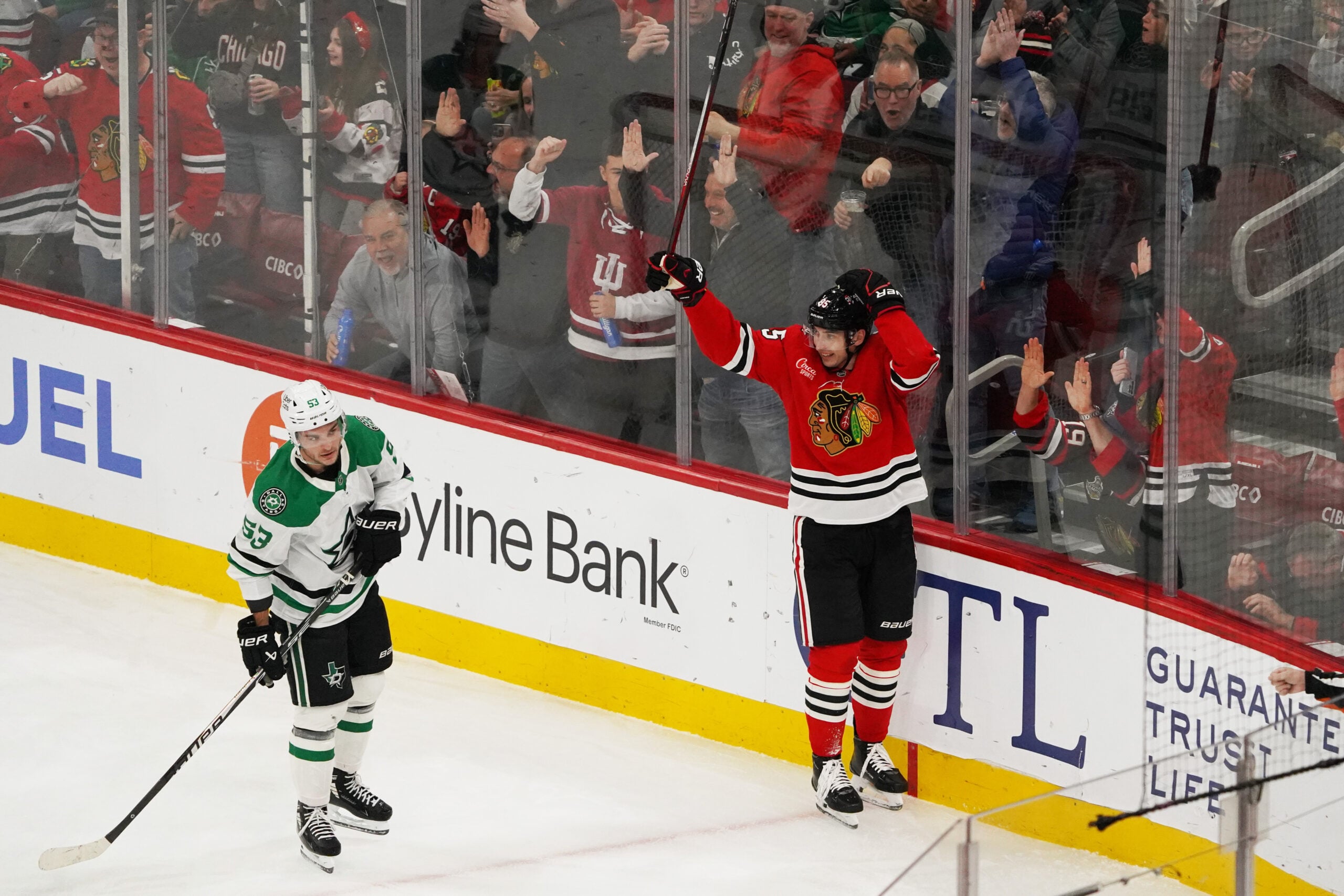 Blackhawks Should Re-Sign Ilya Mikheyev
